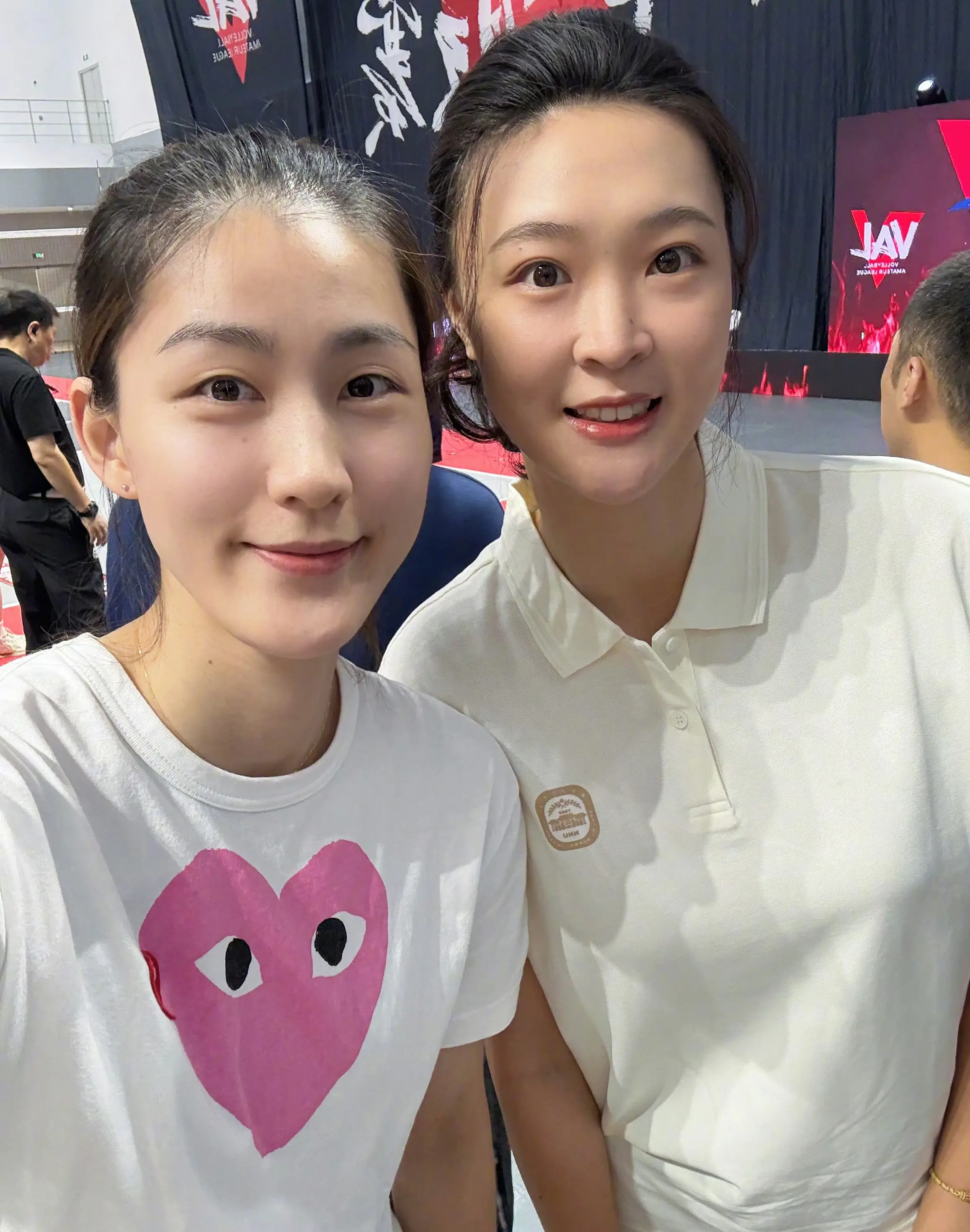 entit, 她考取了裁