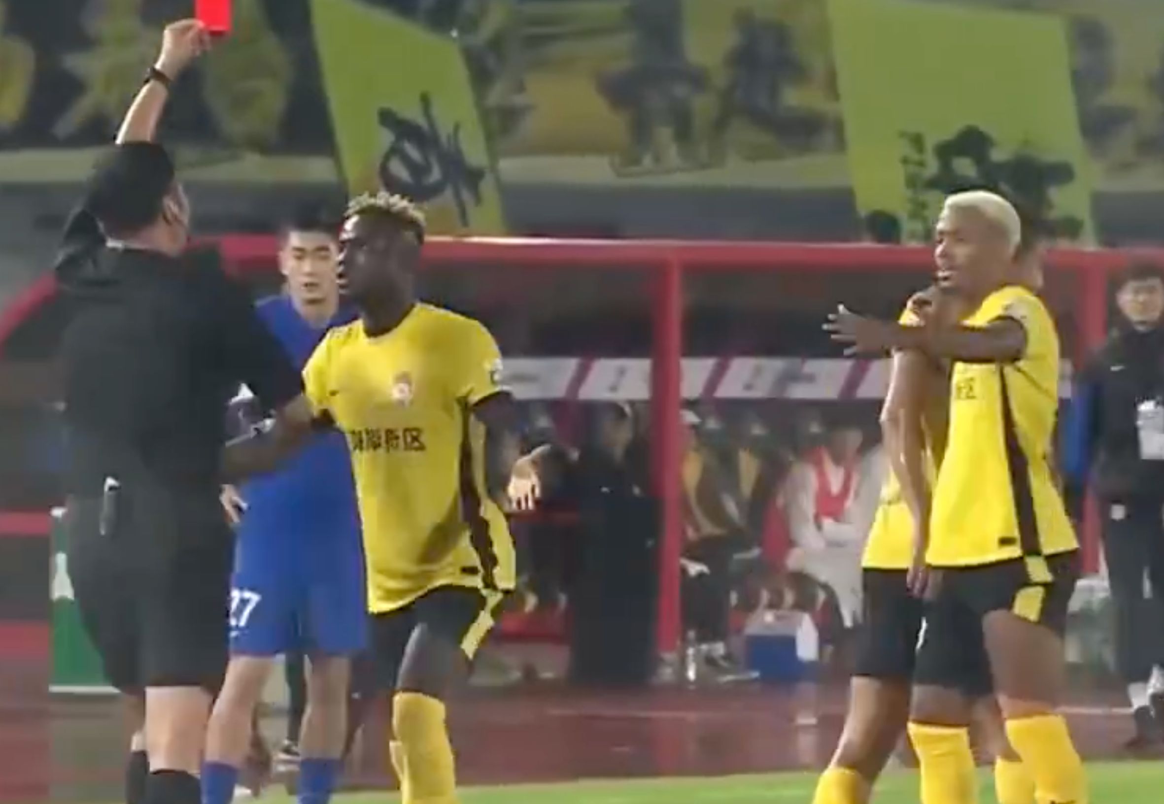 申花客场挑, 赛前, 西海岸的前 申花客场挑, 赛前, 西海岸的前